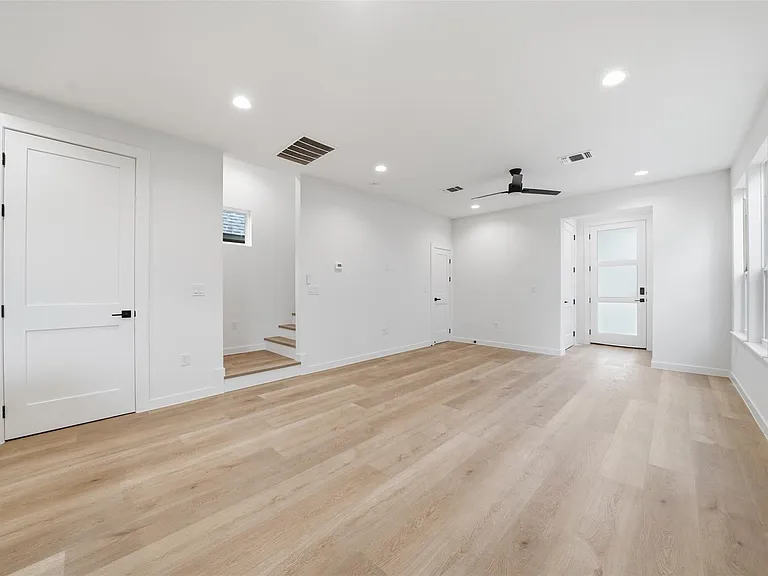 2212 Yellow Jacket Ln #1 — Photo 13