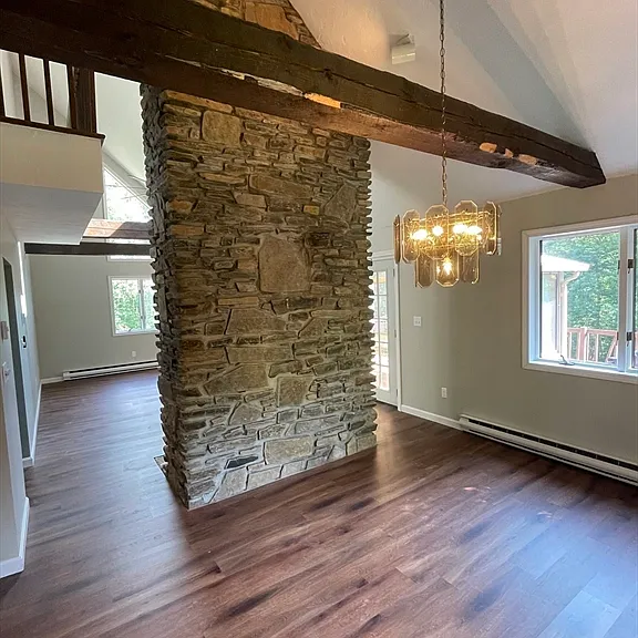 85 Yew St — Photo 4