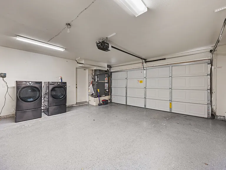 16 Santa Clara St #1 — Photo 31