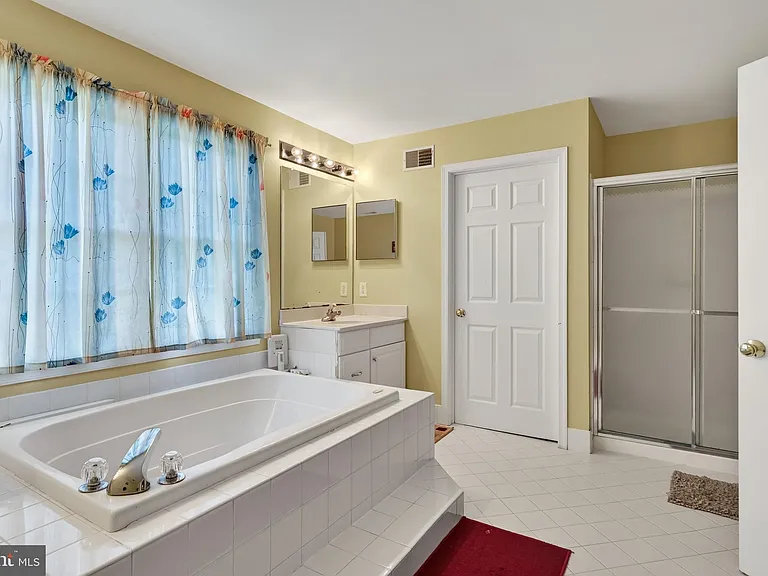 212 Prescott Dr — Photo 41