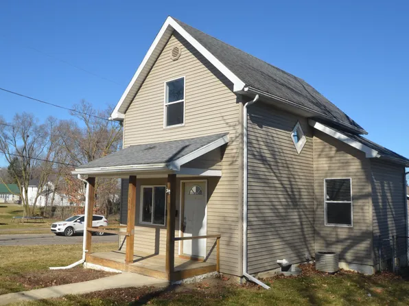 622 W William St, Kendallville, IN 46755