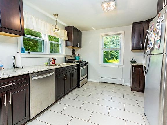2nd image of 303 Buena Vista Rd