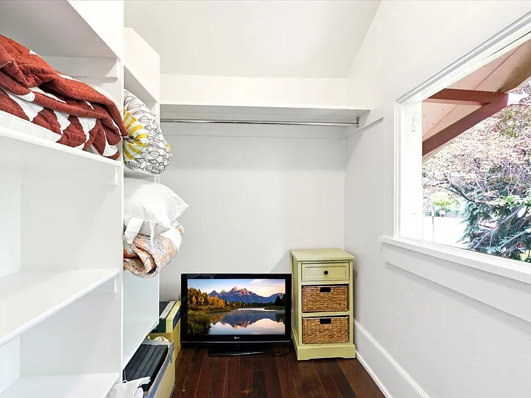 1418 E Federal Way — Photo 32