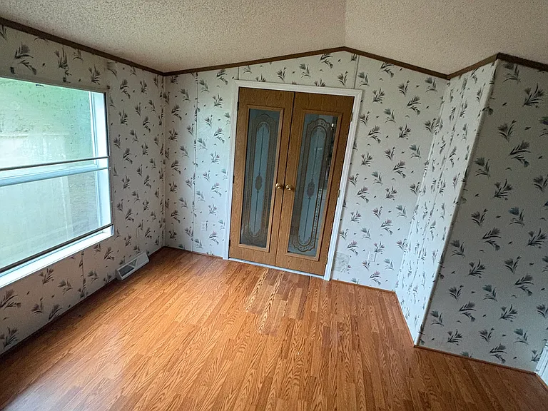 308 Hammond St — Photo 25