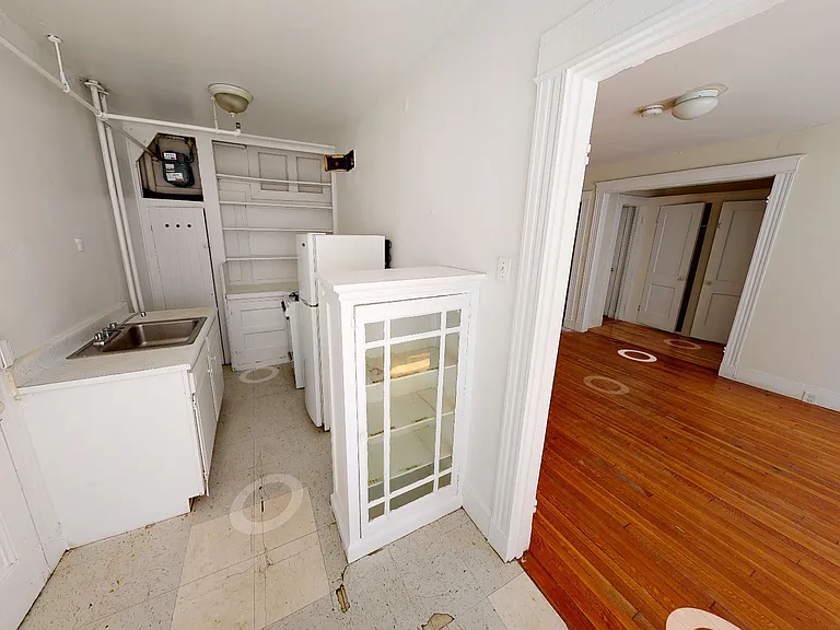 108 Washington St #8 — Photo 4