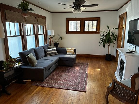 2nd image of 3229 Milwaukee St