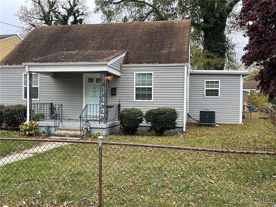 1st image of 104 E Blake Ln