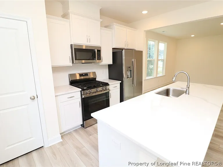961 Kensley Grove Ln — Photo 14