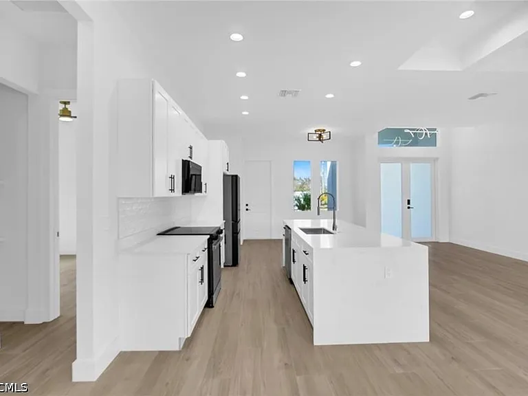 133 West Dr — Photo 5