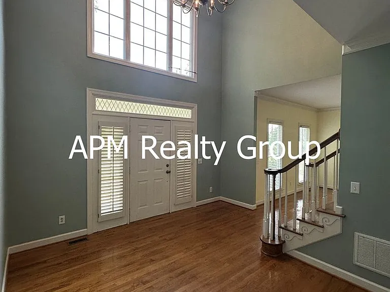 109 Rolling Creek Cir — Photo 21