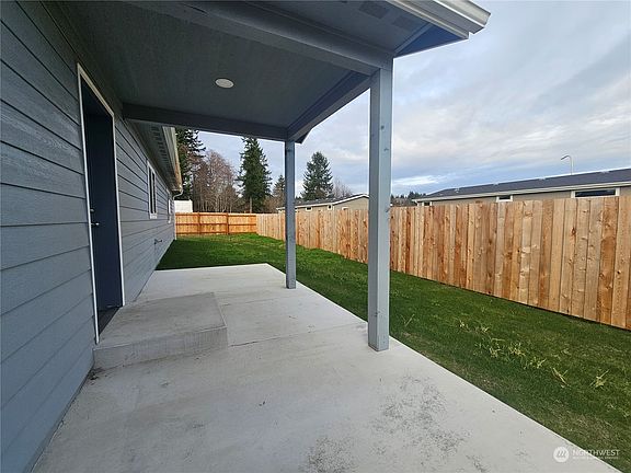 5th image of 12 Pebble Creek Court