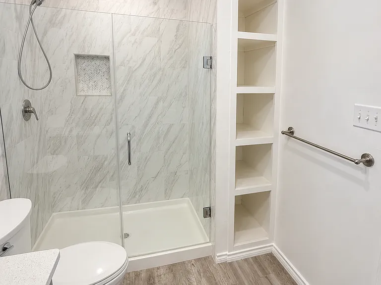 1038 Galloway Ave — Photo 10