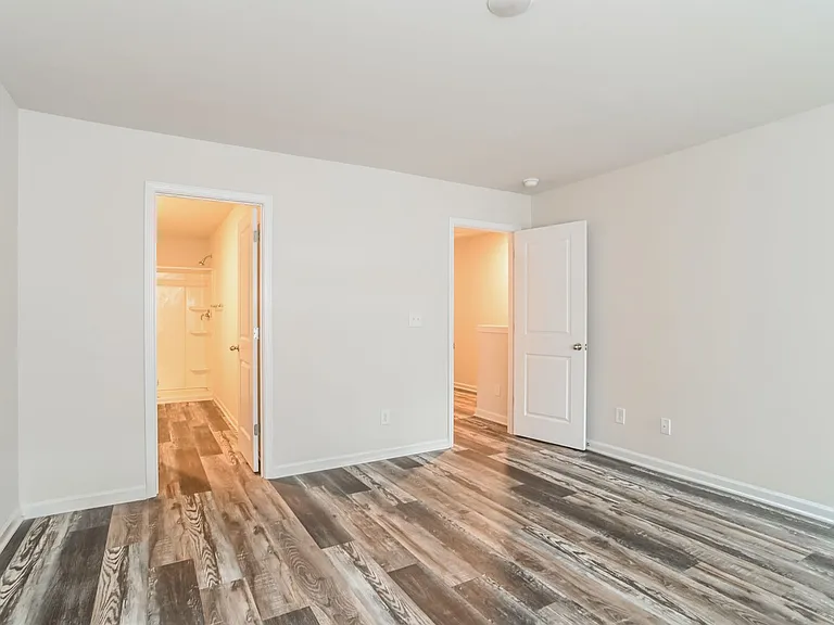 1211 Pine St #D — Photo 11