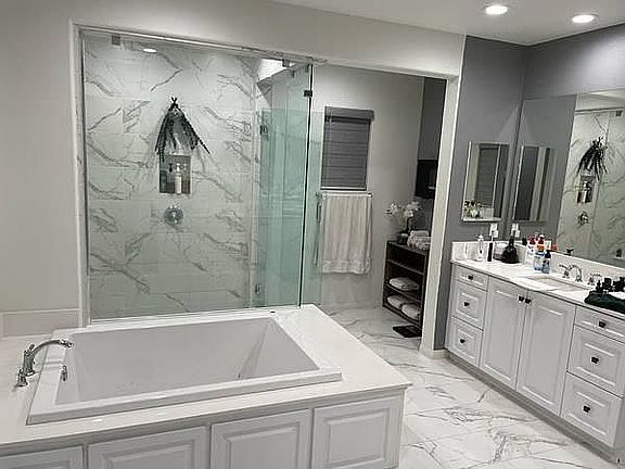 Master Tub & Shower