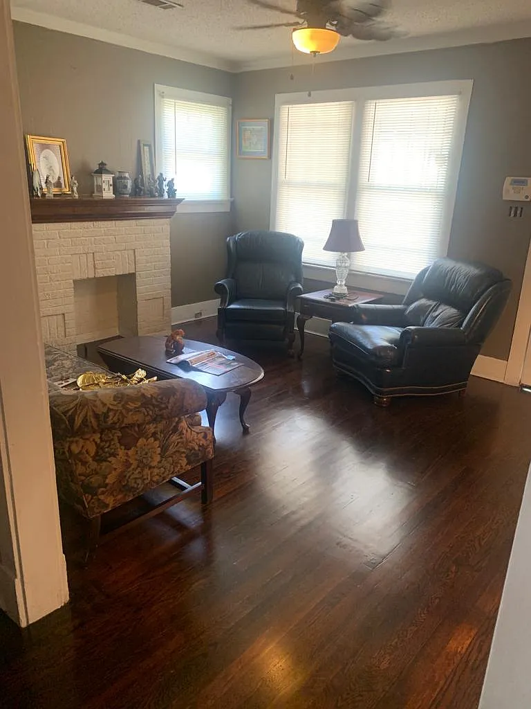 3 bed, 1081 sqft, $1,100 — Photo 4