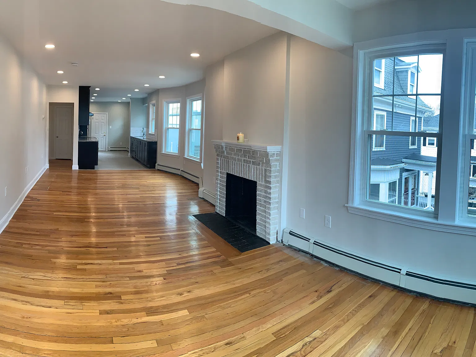 2 bed, 1300 sqft, $2,900 — Photo 3