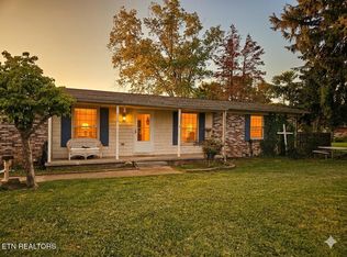 2115 Sentell Cir, Maryville, TN 37803