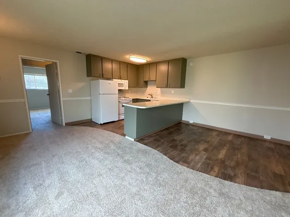 Near Everything, All Amenities! 1616 Q Street, Camellia Court Apartments, 1616 Q St APT 20, Sacramento, CA 95811