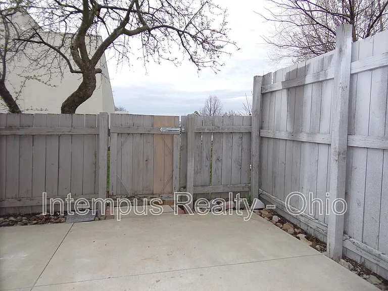 7839 Meadowhaven Blvd — Photo 22