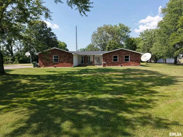 13607 Leisure Ln, Benton, IL 62812