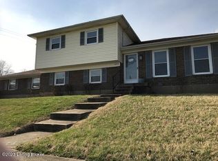 4318 Chenwood Ln, Jeffersontown, KY 40299