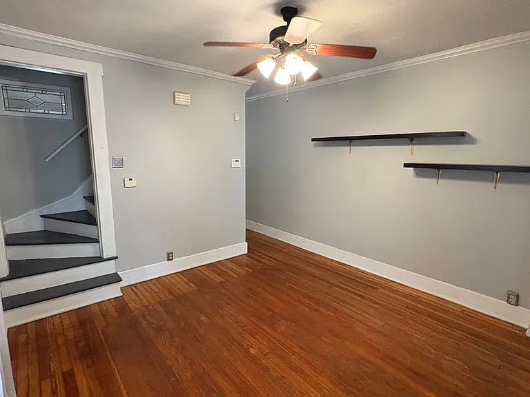 2 Bedroom 1 Bathroom in German Village — Photo 6