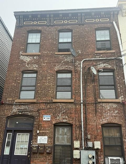 1st image of 31 Lander Street