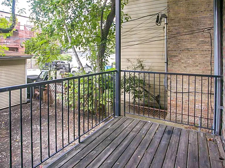 3818 N Sheffield Ave — Photo 30