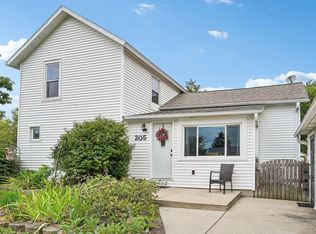 205 E 3rd St, Waunakee, WI 53597