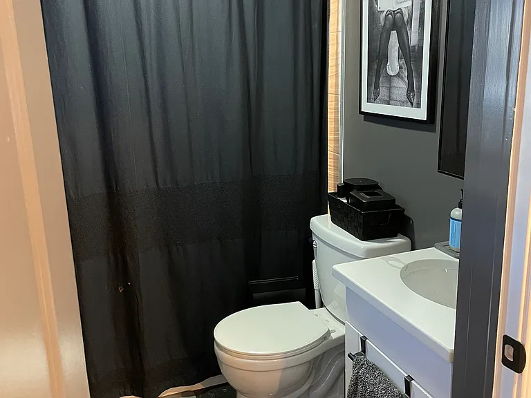 210 Everett St #2 — Photo 25
