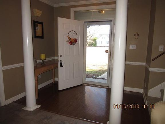 3rd image of 505 Adler Ln