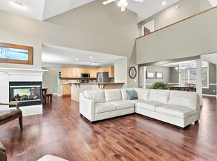 12811 Crystal Creek Pkwy, Fort Wayne, IN 46845