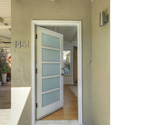 4th image of 1461 Yosemite Dr