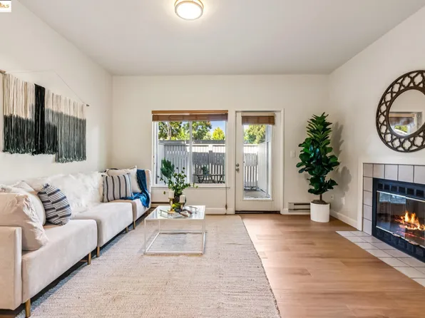 227 Marina Lakes Dr, Richmond, CA 94804