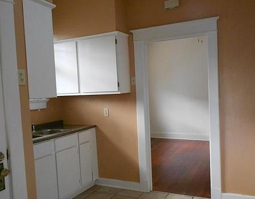 4th image of 3605 Elaine Pl