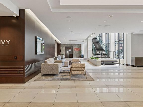 4th image of 201 S 11th St Unit 1040