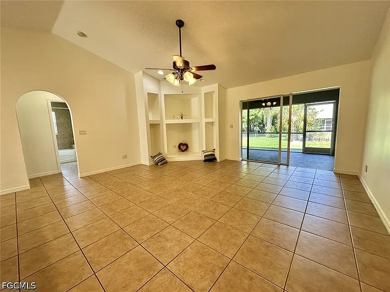 4317 SW Santa Barbara Pl — Photo 19