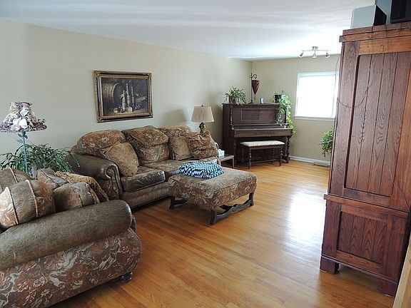 5th image of 5899 Tabor Dr