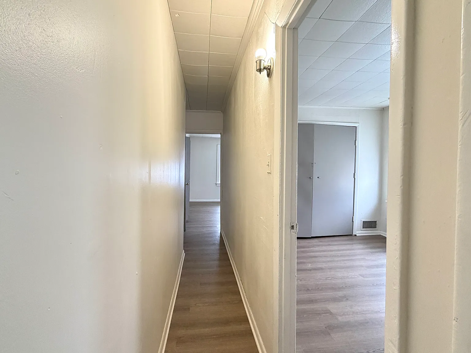 2 bed, $1,150 — Photo 3