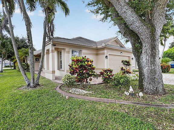 5th image of 2640 Millwood Court