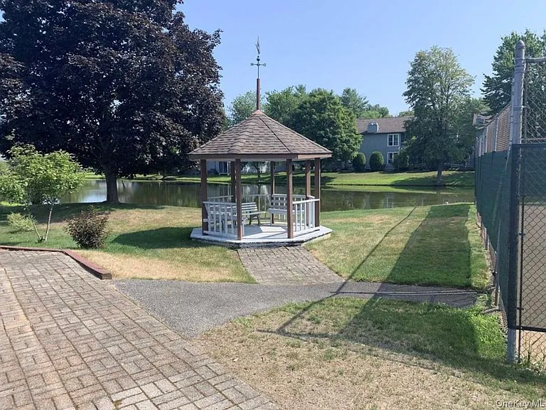 15 Pond Dr W — Photo 14