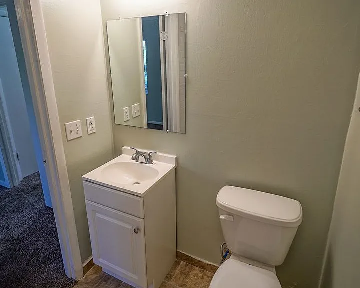 2304 Hartsfield Ct #B — Photo 21