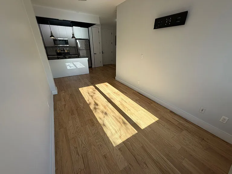 494 Jackson Ave #3B — Photo 6