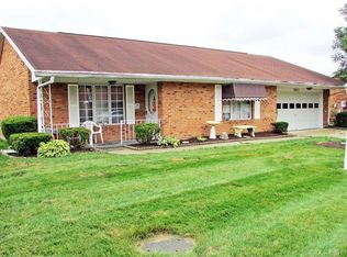 6944 Willow Tree Ln, Huber Heights, OH 45424