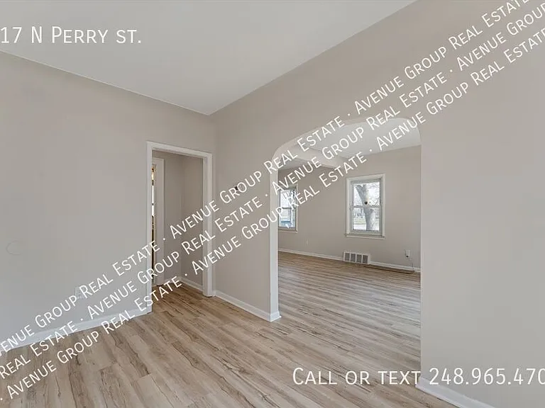 917 N Perry St — Photo 13