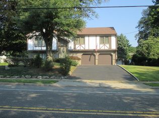 250 Grove Ave, Verona, NJ 07044