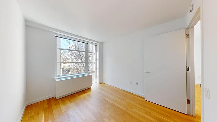 Rented by Bond New York | media 6