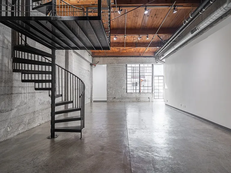 WM Lofts — Photo 12