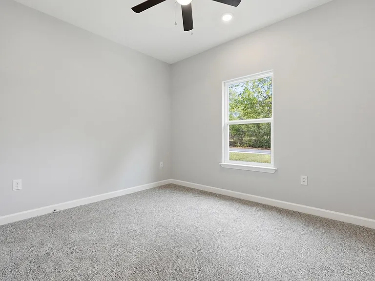 2588 Kingston Rd — Photo 17