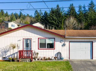 1823 22nd St, Myrtle Point, OR 97458